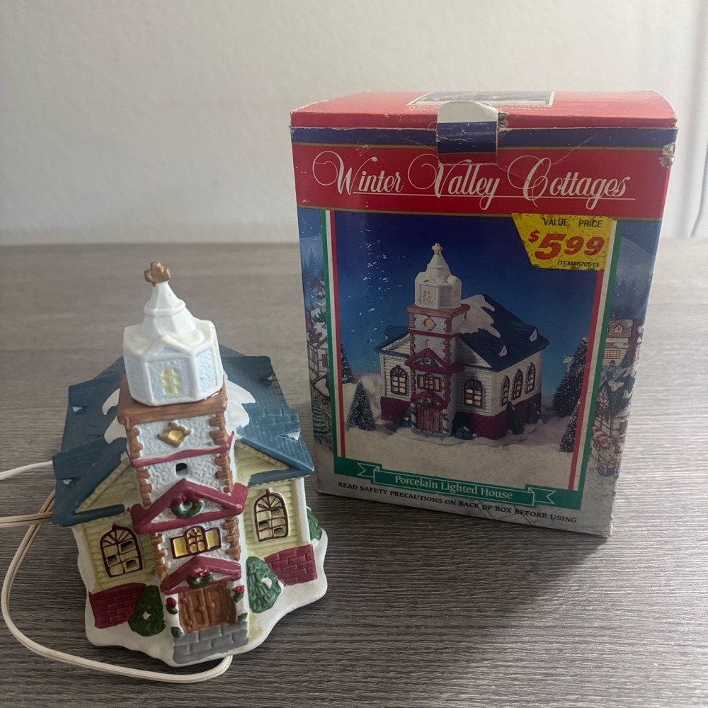 Christmas Winter Valley Vintage Porcelain Lighted House Collection Church